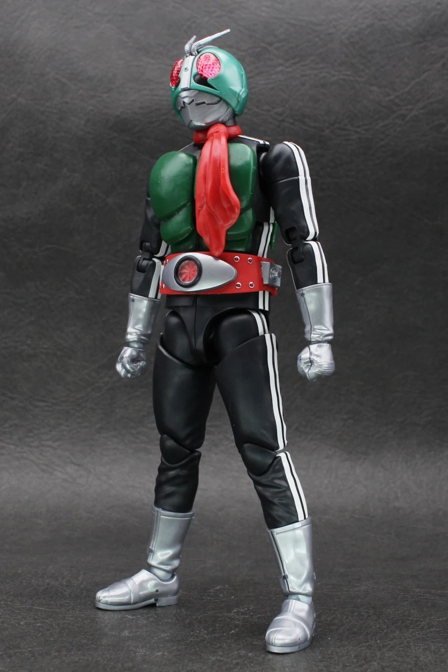 Figure-rise Standard 가면 라이더 신 1호 조립 과정 사진_47.webp