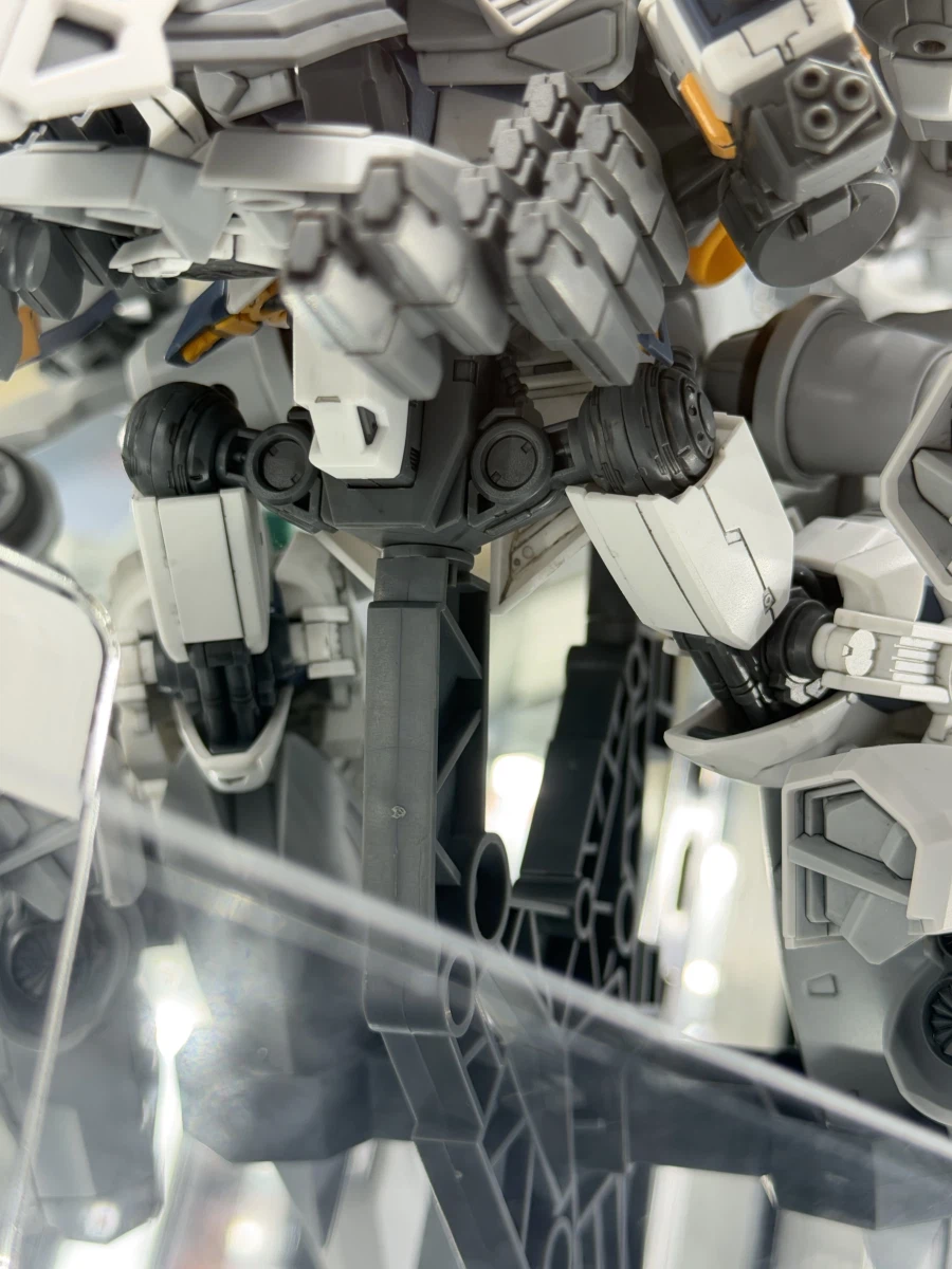 HGUC 1/144 아류제우스 요코하마 에디온 전시 사진 2_4.webp