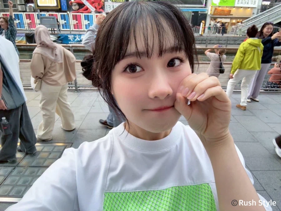 사카쿠라 사쿠라 1st 사진집 「Blooming」 4월 3일 발매_2.webp