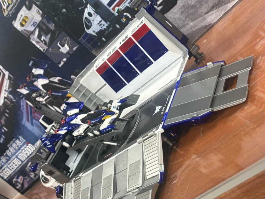 [메가 하우스] HE 스고 레거드 10 V5000 & 슈퍼 아스라다 전시 사진_4.webp