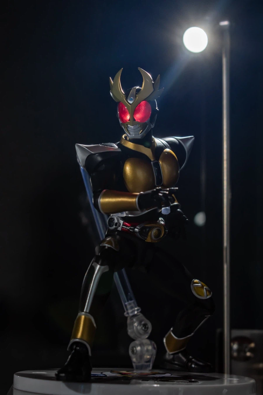 [반다이] S.H.F(진골조제법)가면라이더 아기토25th 집광 파츠사용 전시이미지_2.webp