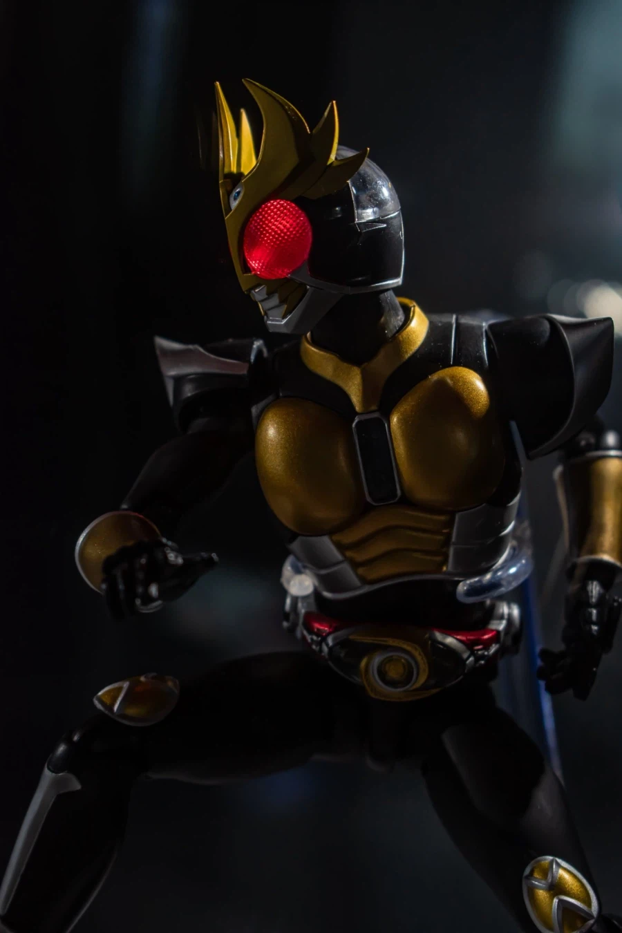 [반다이] S.H.F(진골조제법)가면라이더 아기토25th 집광 파츠사용 전시이미지_3.webp