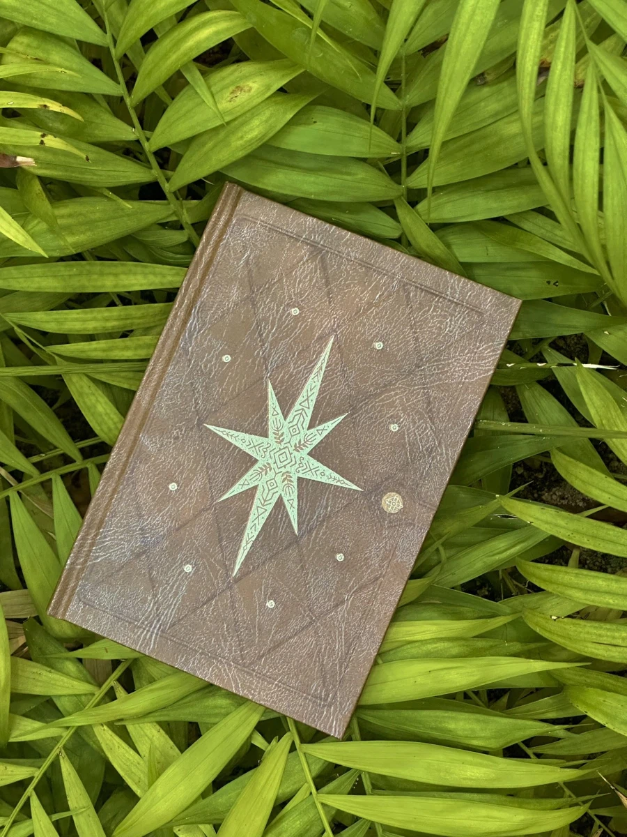 [고깔모자의아틀리에] 16권 원서 부록 (키프리 수첩)_1.webp