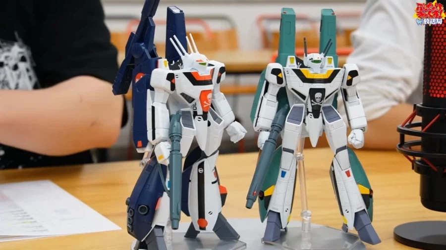 [맥스 팩토리] PLAMAX 슈퍼 배틀로이드 발키리 로이 포커 스페셜 샘플 정보_2.webp