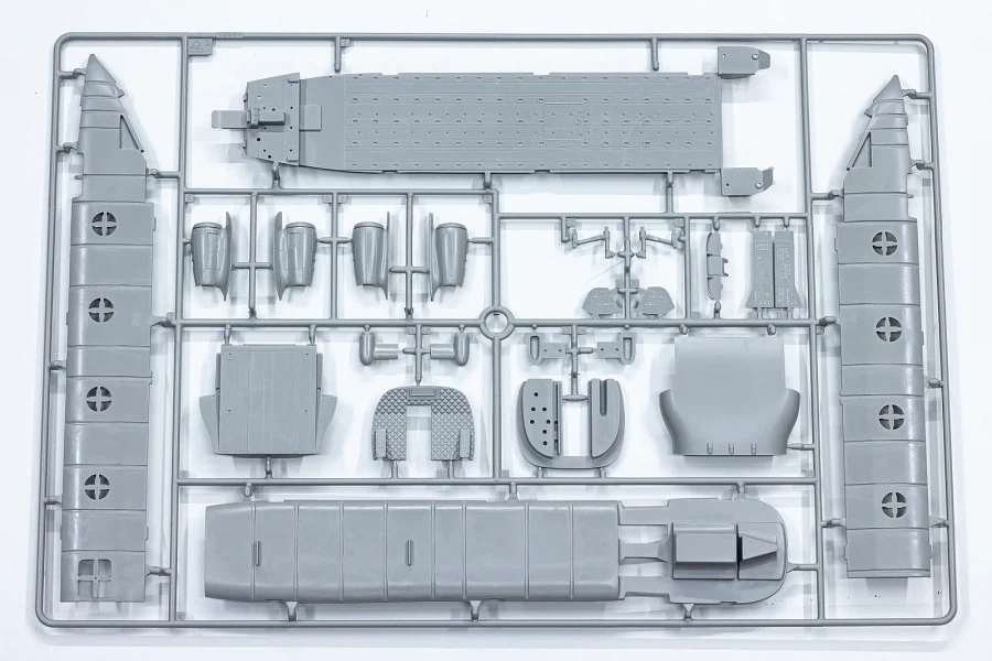 [아카데미 과학] 1/48 CH-47D 치누크