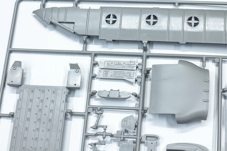 [아카데미 과학] 1/48 CH-47D 치누크