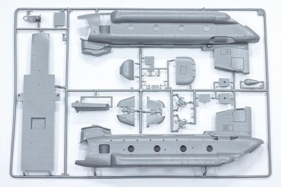 [아카데미 과학] 1/48 CH-47D 치누크