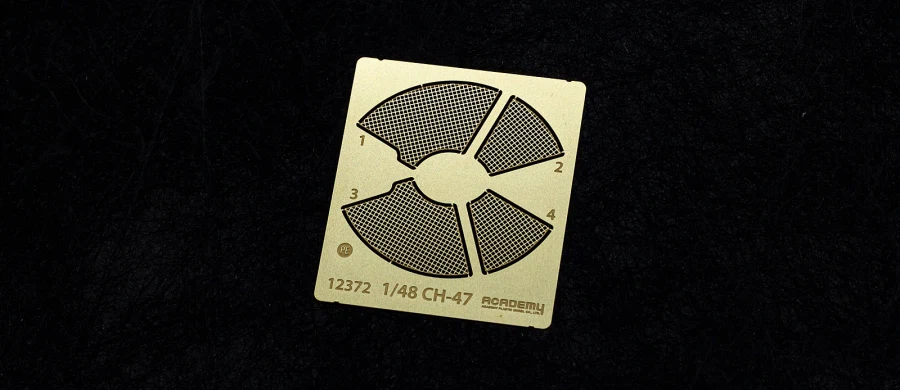 [아카데미 과학] 1/48 CH-47D 치누크