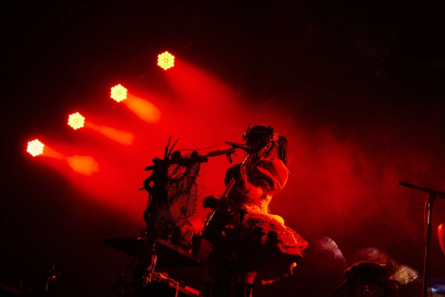 거듭된 탈피로 완성되는 즛토마요의 세계_3.webp