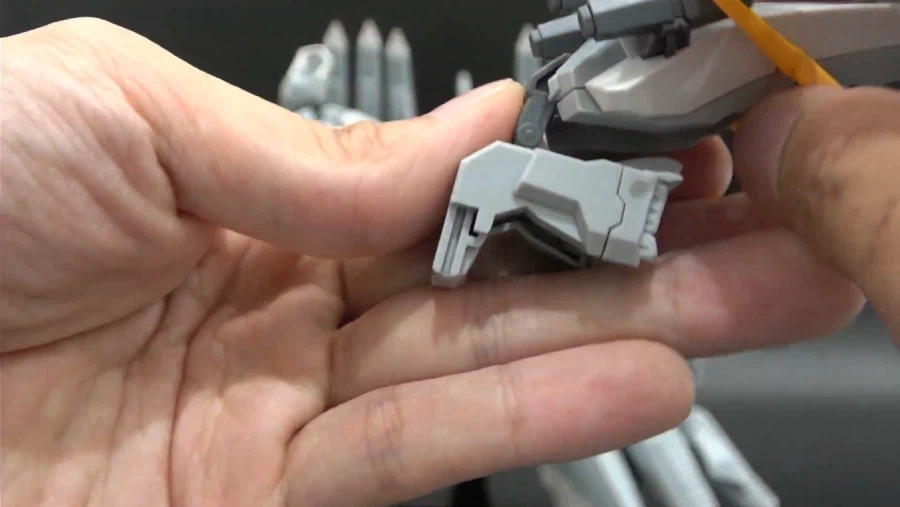 HGUC 1/144 아류제우스 샘플 소개 영상 (스크롤 주의)_101.webp