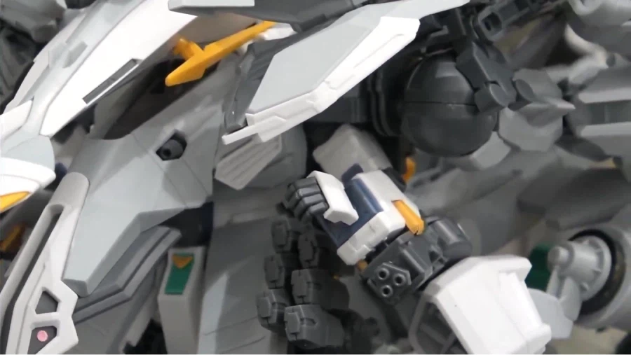 HGUC 1/144 아류제우스 샘플 소개 영상 (스크롤 주의)_111.webp