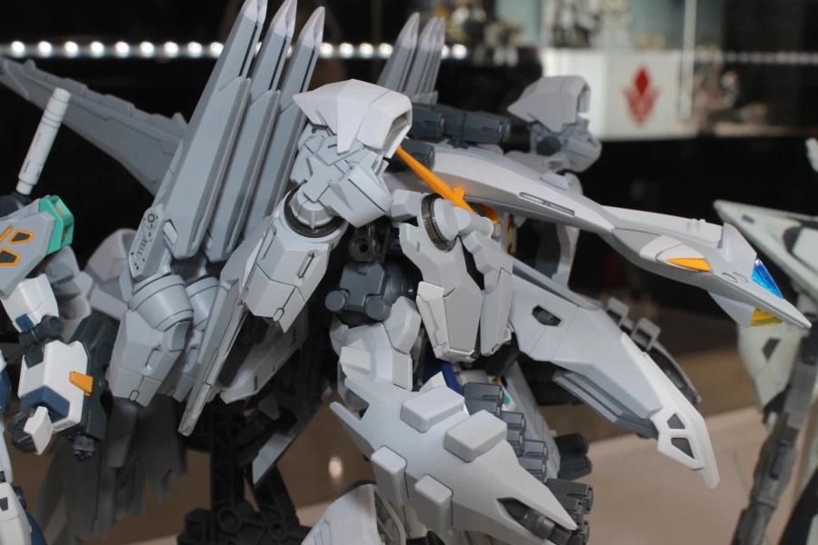 HGUC 1/144 아류제우스 + 양산형 뉴 건담 다각도 전시 사진_17.webp