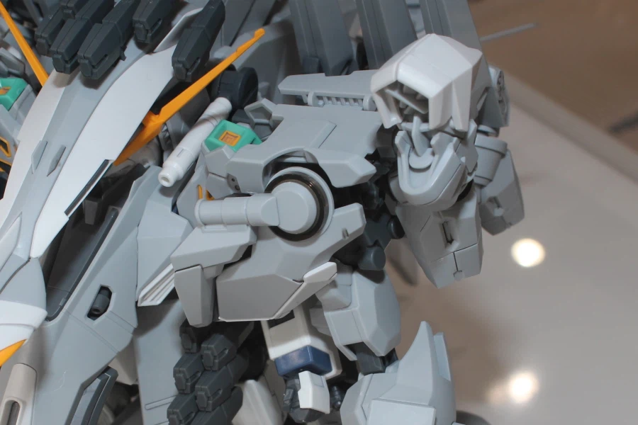 HGUC 1/144 아류제우스 + 양산형 뉴 건담 다각도 전시 사진_20.webp