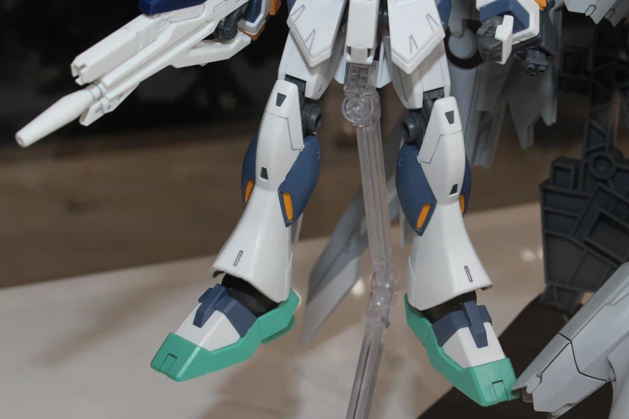 HGUC 1/144 아류제우스 + 양산형 뉴 건담 다각도 전시 사진_29.webp