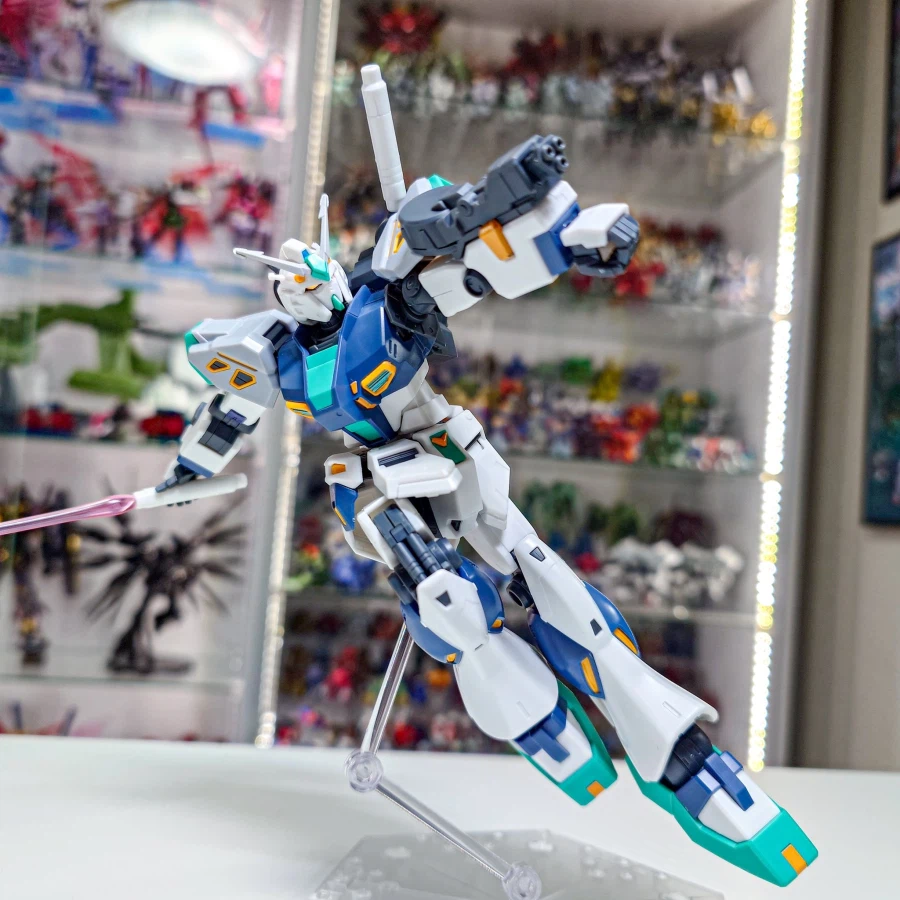 HGUC 1/144 양산형 뉴 건담 소체 가조립 & 조합 사진 + 씰 부착 영상_2.webp