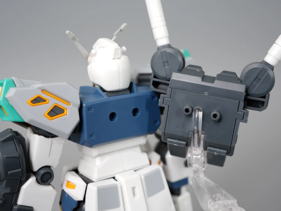HGUC 1/144 양산형 뉴 건담 소체 가조립 & 조합 사진 + 씰 부착 영상_9.webp