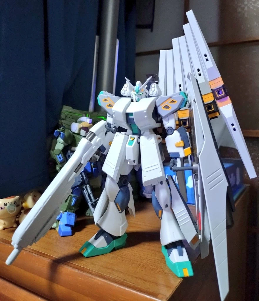 HGUC 1/144 양산형 뉴 건담 소체 + HWS 장갑 조합 사진_3.webp