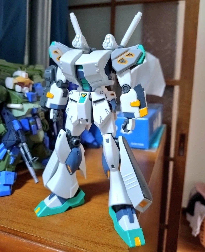 HGUC 1/144 양산형 뉴 건담 소체 + HWS 장갑 조합 사진_2.webp