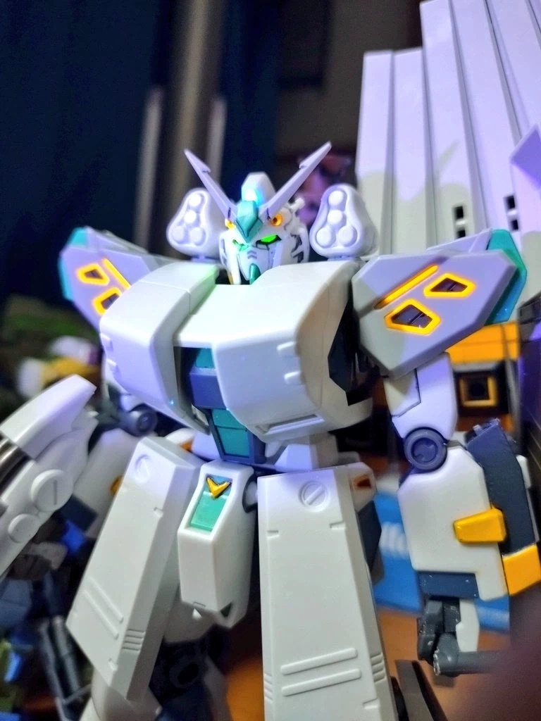 HGUC 1/144 양산형 뉴 건담 소체 + HWS 장갑 조합 사진_4.webp