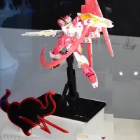 [반다이] 건담 X 홀로라이브 메탈로봇혼 뉴건담【사쿠라 미코 Ver.】전시 이미지