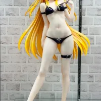 [유니온 크리에이티브] 1/4 금빛 어둠 수영복 Ver 전시 사진