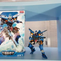 [아카데미 과학] 또봇 Y 샘플 전시 사진 (포즈 변경)