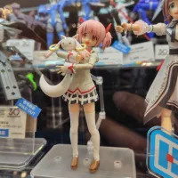 30MP 카나메 마도카 교복 Ver 30ML 존 전시 사진