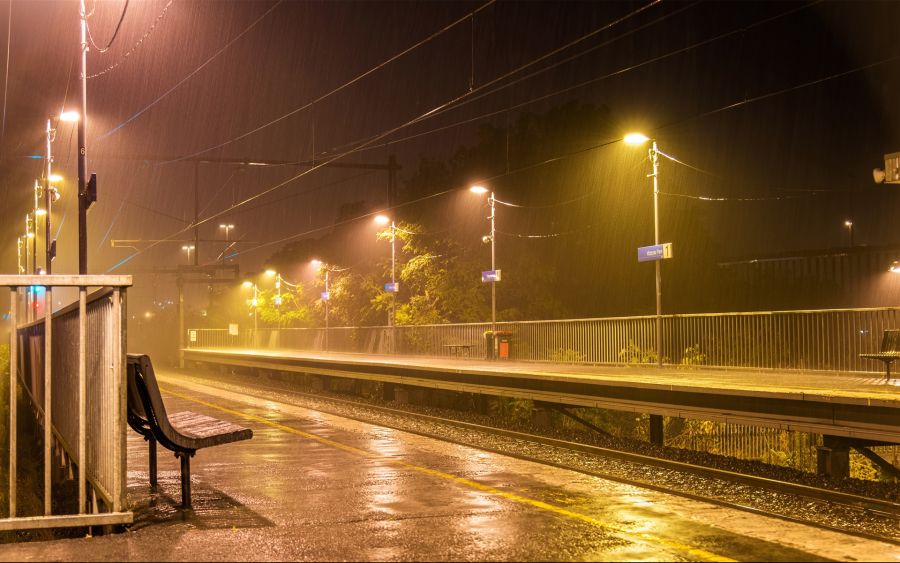 Australia-Melbourne-railroad-lights-platform-raining-night_1920x1200.jpg