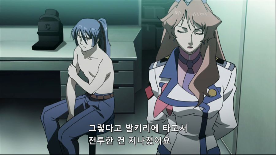[네로] 마크로스 F 02화 (BD 1280x720 x264 AAC).mp4_20200505_151009.481.jpg