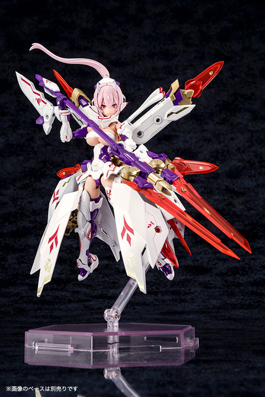 FIGURE-053490_01.jpg