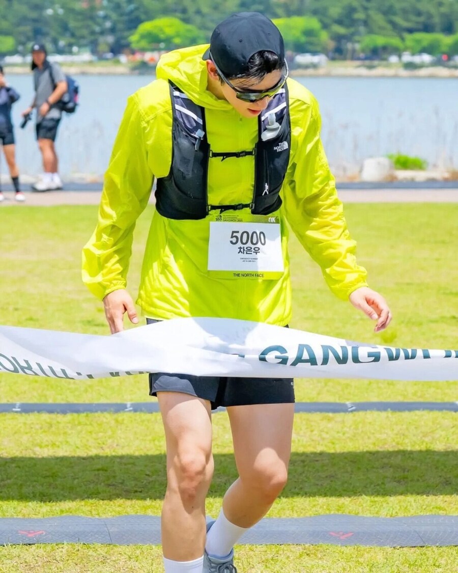 11km 마라톤 뛰고 땀나서 망가진 차은우.jpg_1.jpg