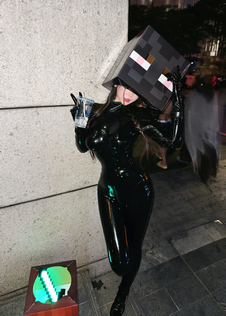 엔더맨이군 다들 쳐다보지말고 뒤로 도망가!!!.img_2.jpg