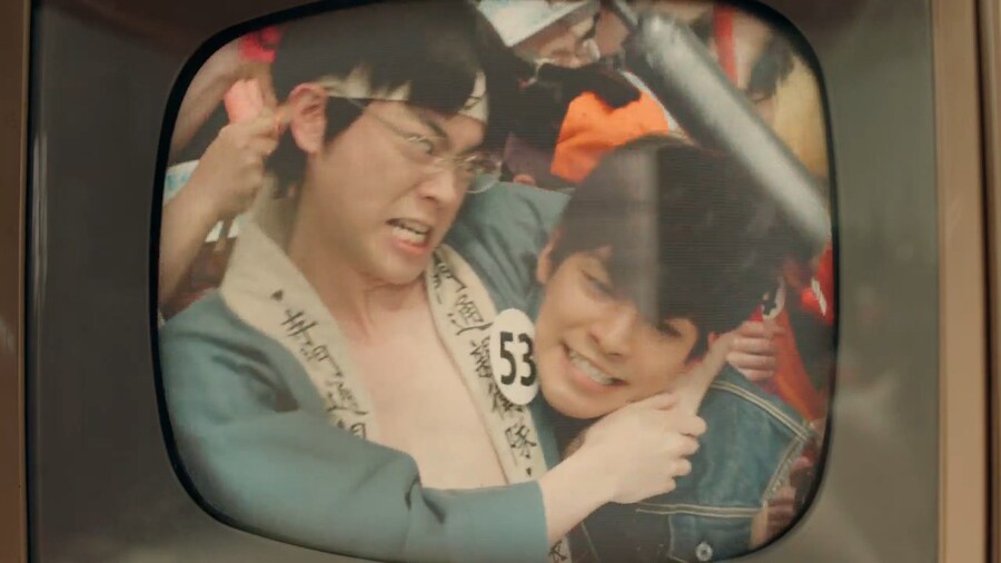 케이팝) 이 작품 돌덕이랑 씹덕 평가가 웃긴게_2.jpg