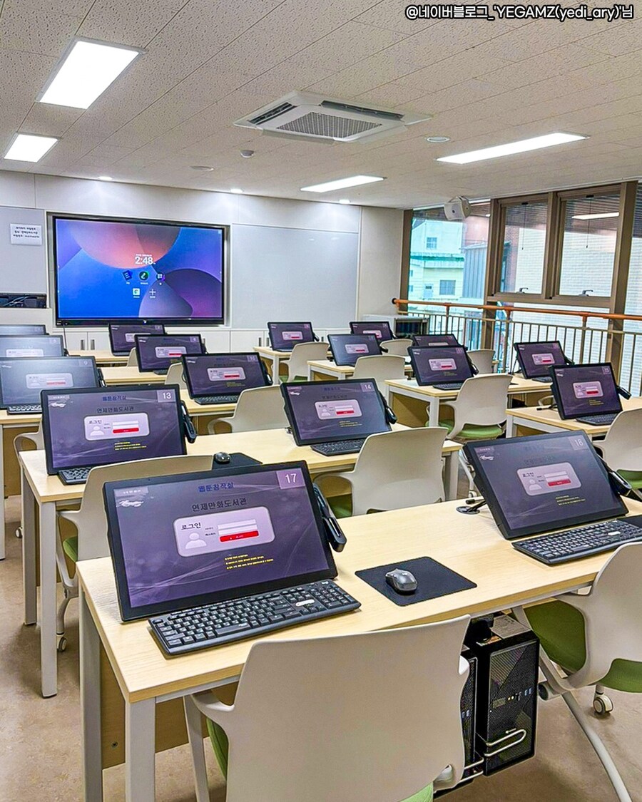전국최초 공립 만화 도서_6.jpg
