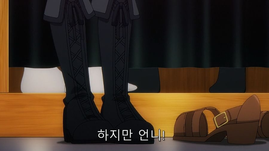 속옷 사는 걸 반대하는 언니에게 설득하는 동생_50.jpg