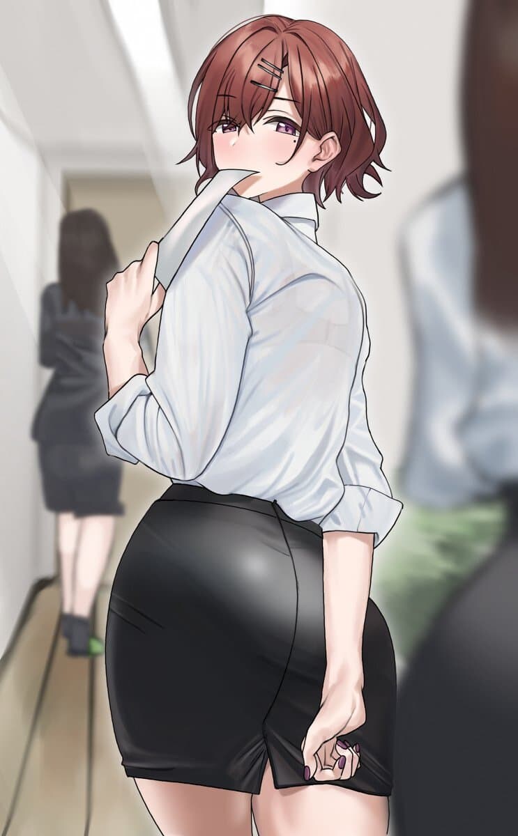 @)