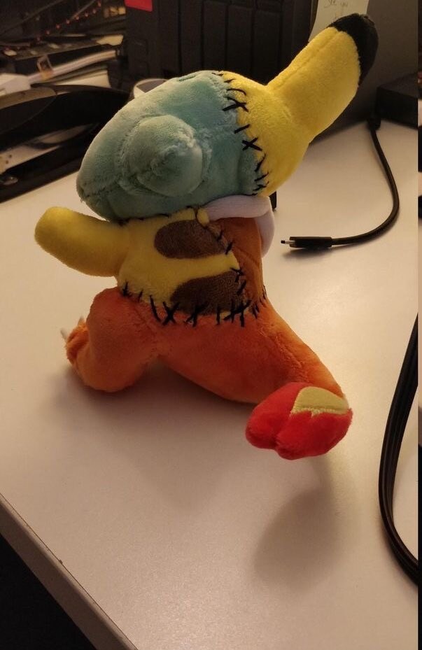 여동생의 인형이 망가져서 고쳐줌_3.jpg