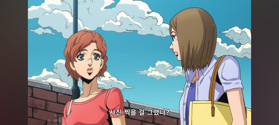 죠죠) 가슴에 구멍이 뚫린 옷을 입은 남자야!_3.png