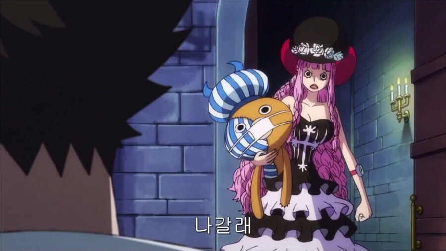 원피스) 미호크 곁을 떠나는 페로나_41.jpg