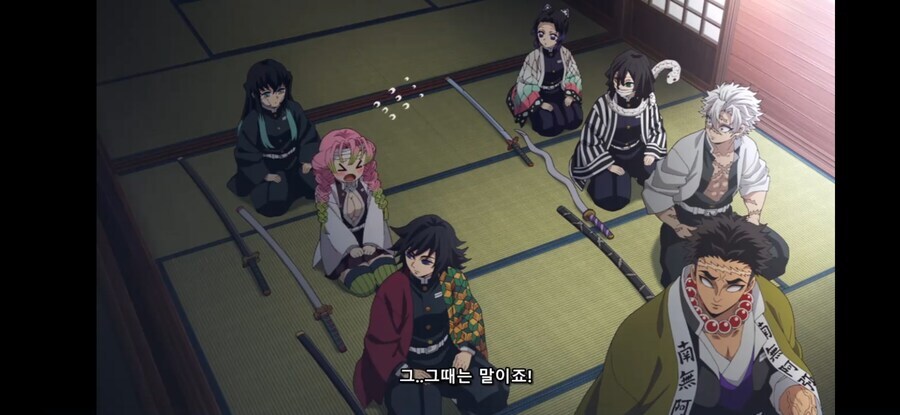 귀멸) 사주가 미츠리 쉴드치는거 포기한 순간_10.jpg