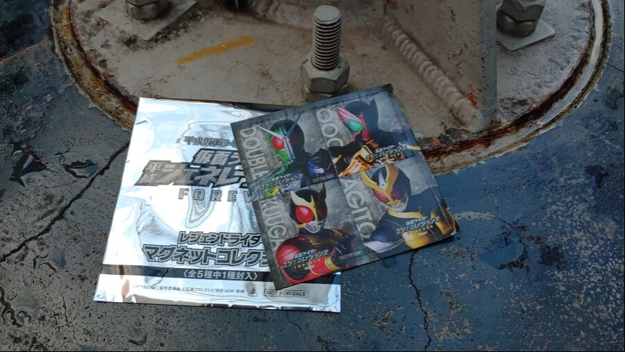 특촬)극장판 보려고 일본까지 가는 나_2.jpg