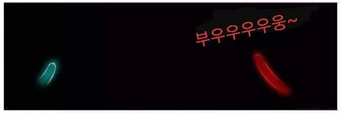 라이트 세이버처럼 광이 나는 모양의 콘돔_2.webp
