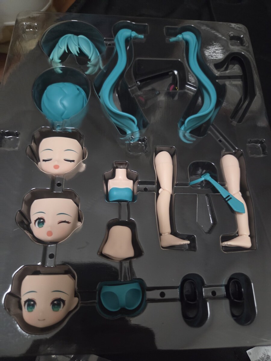 보컬로이드)블로키 미쿠 피규어 리뷰 보는데.jpg_2.jpg