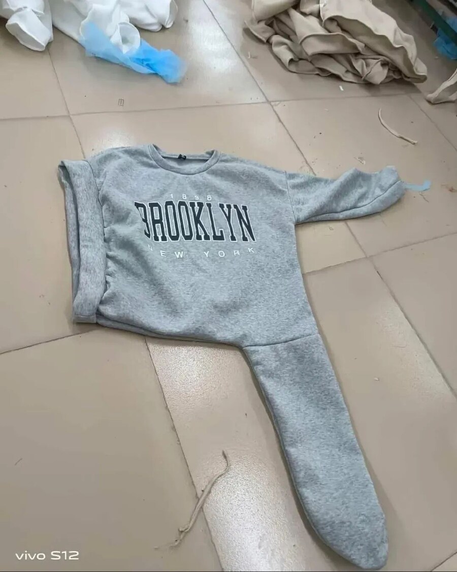 약후) 잘못 만들어진 옷은 그림쟁이들의 소재가된다.jpg_1.png