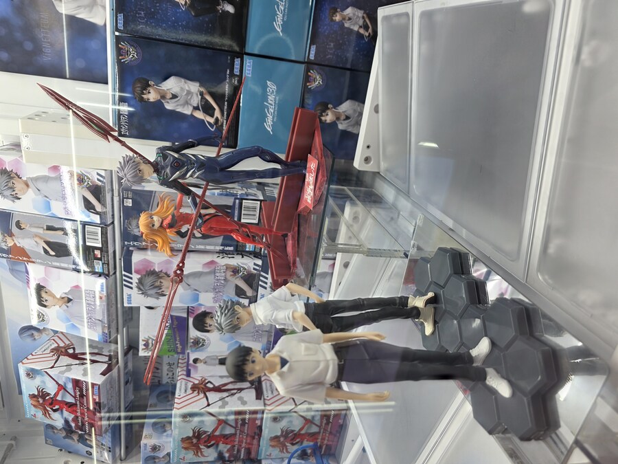 뽑기기계 피규어 구경_2.jpg