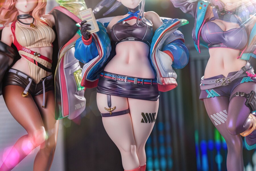 그리드맨) 목에 감으면 으깨지겠다_2.jpg