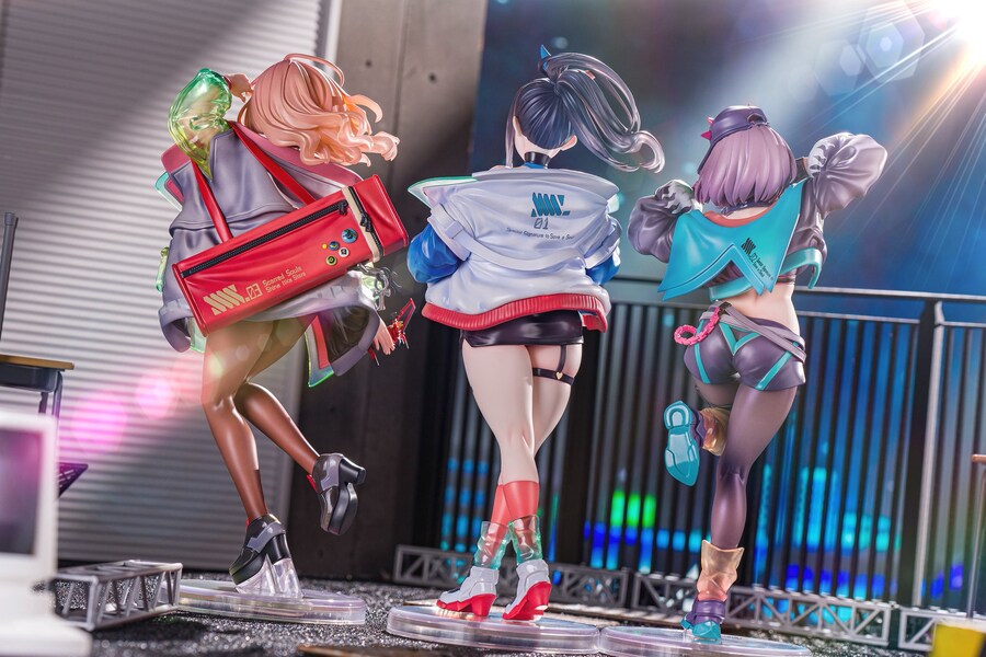 그리드맨) 목에 감으면 으깨지겠다_4.jpg