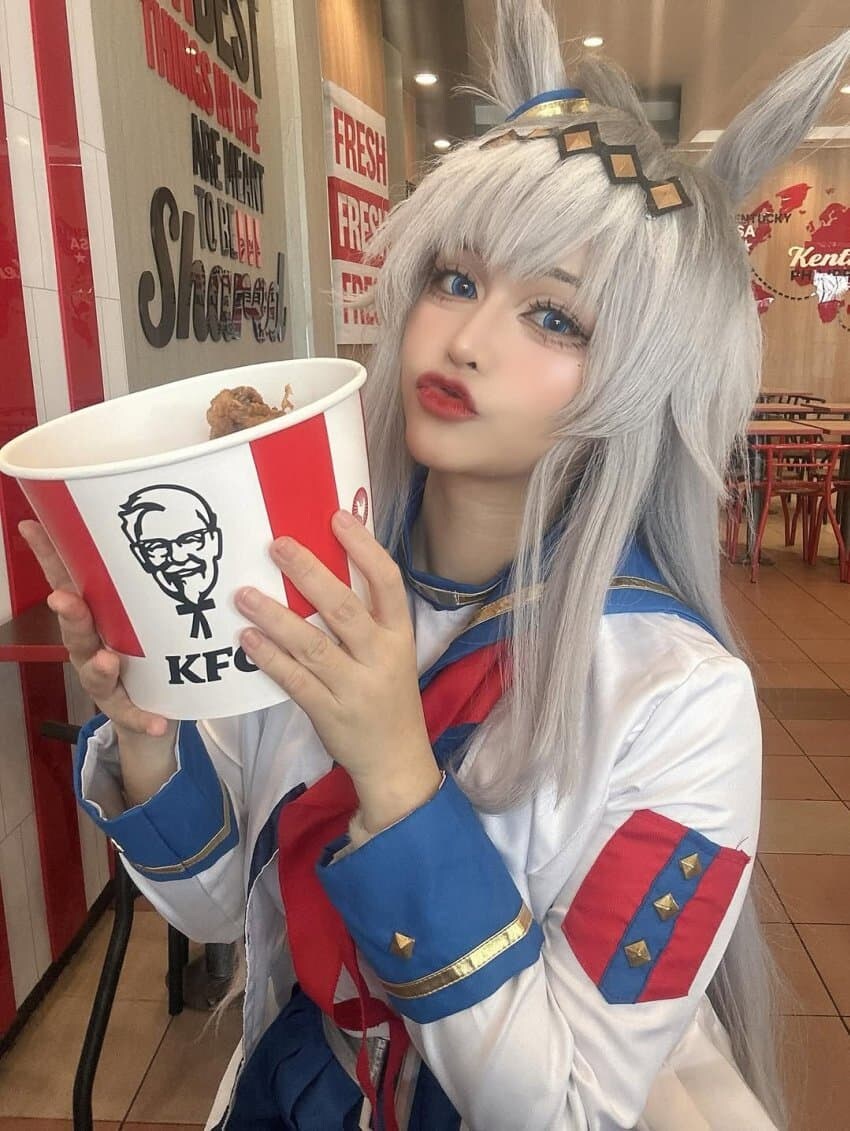 [말딸] kfc와 오구리 코스프레_2.jpg