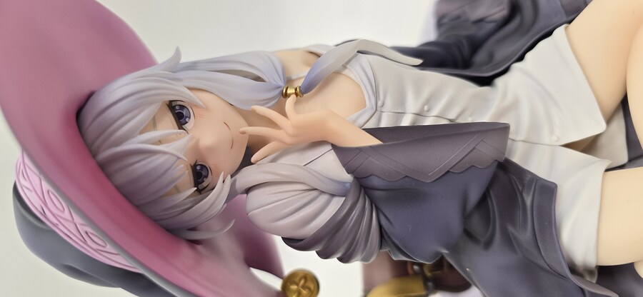 피규어)마녀의 여행 일레이나_4.jpg