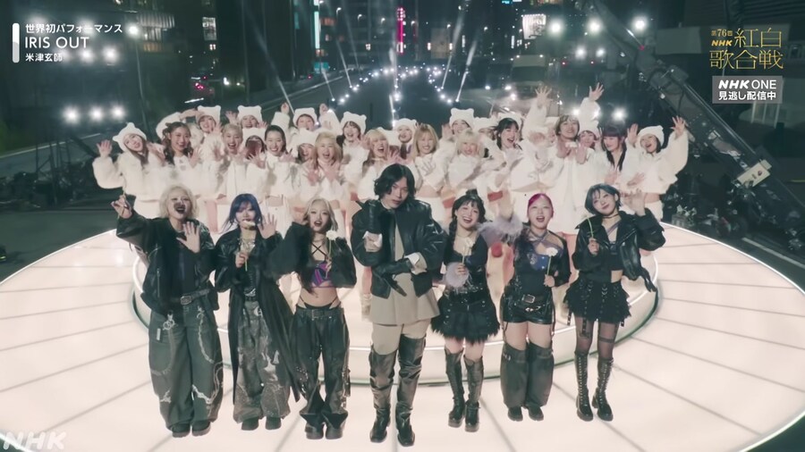 요네즈 켄시 홍백가합전 무대의 디테일_2.jpg